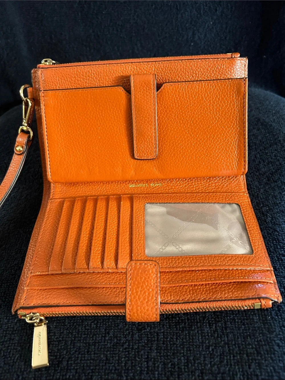 Michael Kors Adele Smartphone Orange Pebbled Leather Wristlet Clutch Gold Logo